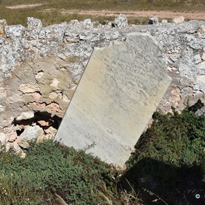 Old Yalata Homestead Cemetery 