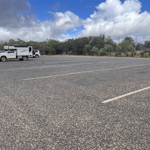 Carpark for Simpsons Gap