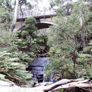 Leura Falls Creek above the cascades