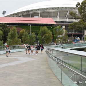 Adelaide Riverbank Pedestrian Bridge