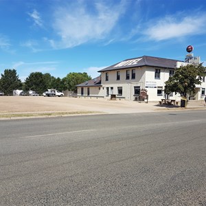 Hilltop Hotel Omeo