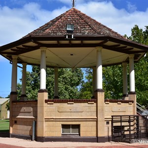 Renmark Bandstand