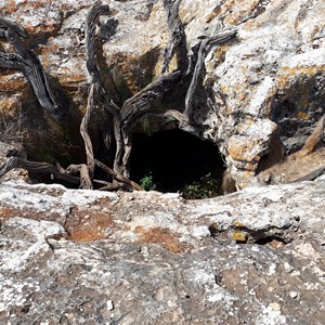 Koomooloobooka cave