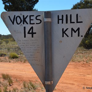 Voakes Hill Turnoff - 2014