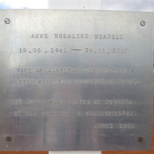 Memorial plaque