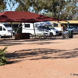 Lightning Ridge Outback Resort & Caravan Park 