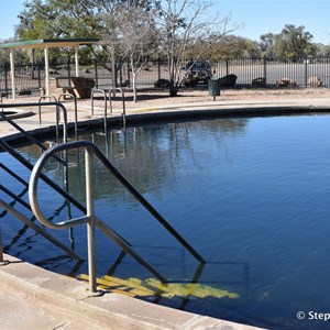 Lightning Ridge Bore Baths