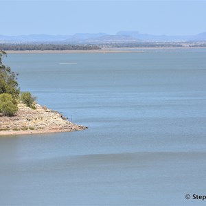 Fairbairn Dam Lookout 