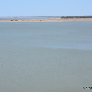 Fairbairn Dam Lookout 