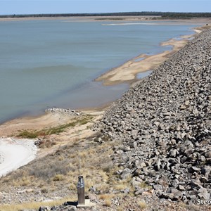 Fairbairn Dam Lookout 