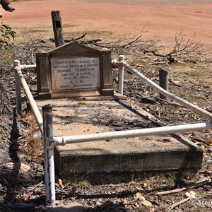 Musgrave Historic Graves 