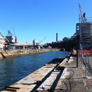 Maintenance ship birthing canal