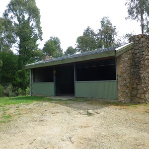 Picnic shelter