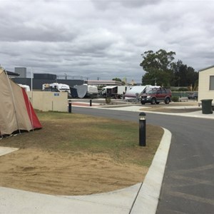 Queens Grove Caravan Park