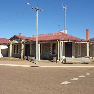 Salmon Gums Hotel
