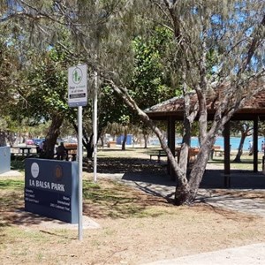 Picnic facilities at La Balsa Park