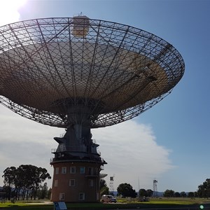 Parkes Radio Telescope