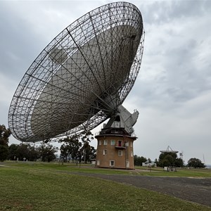 Parkes Radio Telescope 