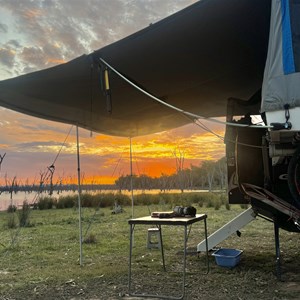Lake Nuga Nuga Campground
