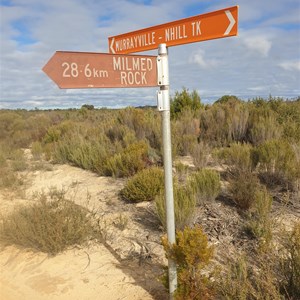 Intersection of the Milmed Rock Track and the Murrayville Track 