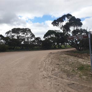 Perenna Road and Netting Fence Track Intersection