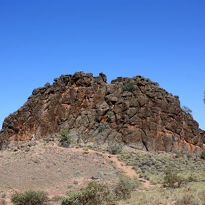 Corroboree Rock, view from the foot path