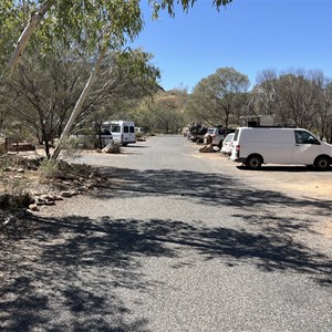 Ormiston Gorge Carpark & Kiosk