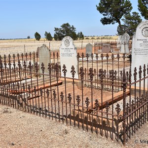 Hoyleton Cemetery 