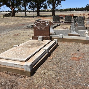 Farrell Flat Cemetery 