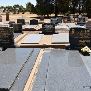 Farrell Flat Cemetery 