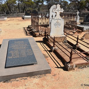 Overland Corner Cemetery