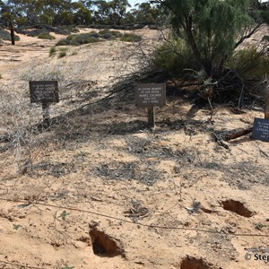 Wanbi Cemetery 