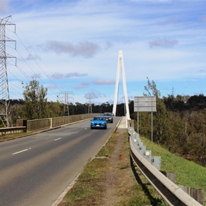 Approach to the bridge from the east