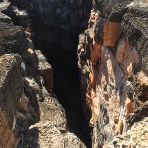 Nowranie Caves