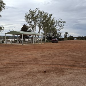 Lake Ninan Rest Area (48 Hr Self Contained)