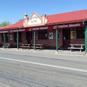 Railway Hotel, Spring Hill