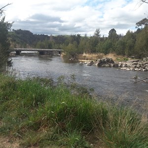 Uriarra Crossing