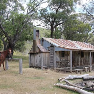 Oldfields Hut