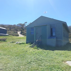Schlink Hilton Hut