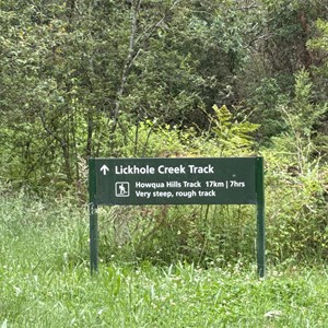 Upper Jamieson Hut (1938)