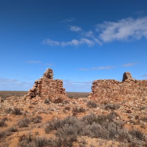 Ruin: Old Manunda Homestead