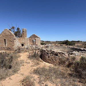 Ruin: McKenzie Ruins