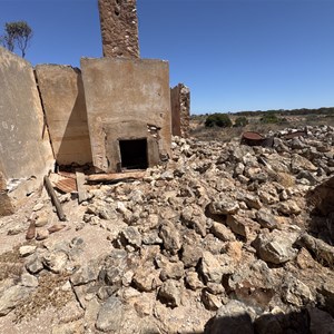 Ruin: McKenzie Ruins