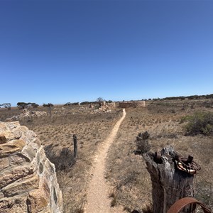 Ruin: McKenzie Ruins