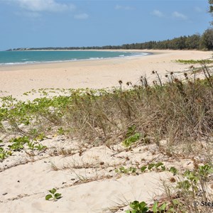 Galuru (East Woody Beach )