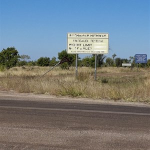 Top Springs Roadhouse & Caravan Park