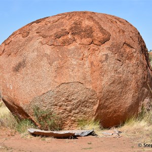Devils Marbles 