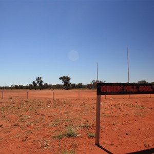 Windy Hill Oval, Ampilatwatja