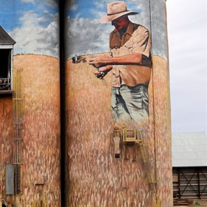 Weethalle Silo Art