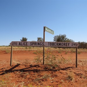 Plenty Hwy turnoff